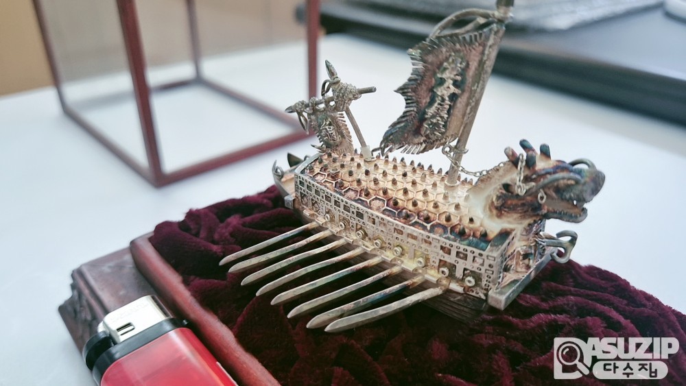 순 은 작품 : 이순신 거북선 순은 제품으로 60돈(255g=8.9 9oz)